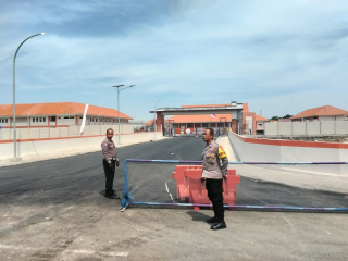 Polsek Kenjeran Patroli Harkamtibmas dan Pantau Pembangunan Gedung Sekolah Rakyat