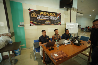 Polres Pelabuhan Tanjung Perak Gerak Cepat, Dirikan Posko untuk Keluarga Korban KM Virgo Transport 8
