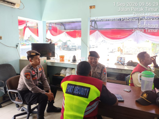 Sat Samapta Polres Pelabuhan Tanjung Perak Patroli Dialogis di Pelindo Sub Reg Jawa