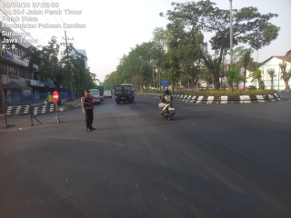 Sat Samapta Polres Pelabuhan Tanjung Perak Gelar Pos Lalin Pagi di Depan Guide Jamrud