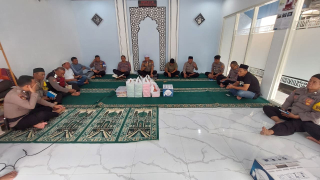Polsek Pabean Cantikan Rutin Gelar Binrohtal Kamisan, Perkuat Kegiatan Keagamaan Anggota