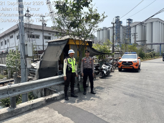 Sat Samapta Polres Pelabuhan Tanjung Perak Patroli Dialogis di Objek Vital PT Indofood Bogasari