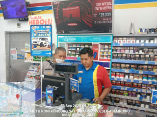 Polsek Asemrowo Patroli Dialogis di Alfamart Margomulyo, Antisipasi 3C dan Cek Barang Kedaluwarsa