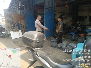 Bhabinkamtibmas Sidotopo Sampaikan Imbauan kepada Pelaku Usaha Barang Bekas di Sidorame