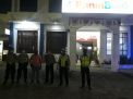 Polsek Asemrowo Sambang Kantor Bank Dalam Rangka Patroli Malam