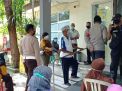 Polsek Kenjeran Pam Vaksinasi Covid-19 di Puskesmas