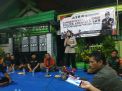 Kapolsek Krembangan Sosialisasikan SPKT Door To Door di Acara Cangkrukan