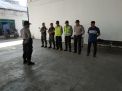 Panit Intelkam Polsek Krembangan Pimpin Apel Pergantian Personil Piket Penjagaan Gudang KPU