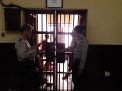 Cegah Penyelundupan Narkoba, Polsek Pabean Cantikan Lakukan Pengecekan Ruang Tahanan