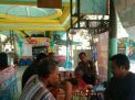 Babinkamtibmas Sukolilo Baru Sosialisasi SPKT Door To Door Ke Warga Nelayan