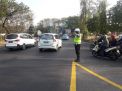 Lakukan Pengaturan Pagi, Satlantas Polres Tanjung Perak Beri Pelayanan Masyarakat