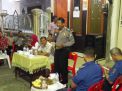 Satbinmas Polres Tanjung Perak Beri Himbauan Tamu Wajib Lapor