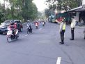 Beri Pelayanan Masyarakat, Polsek Pabean Cantikan Lakukan Pengaturan Pagi