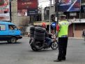 Unit Lantas Polsek Krembangan Laksanakan Pengaturan Pagi Cegah Kemacetan