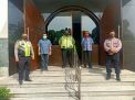 Polsek Krembangan Lakukan Pengamanan Kebaktian Minggu Pagi di Gereja Santo Mikael