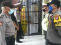 Antisipasi Penyelundupan Narkoba, Polsek Asemrowo Lakukan Pengecekan Rutin Ruang Tahanan Pagi