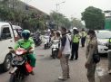 Polres Tanjung Perak Gelar Operasi Penertiban Masker di Wilayah Asemrowo
