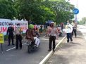 Wakapolsek Kenjeran Pimpin Penertiban Masker di Akses Suramadu Arah Madura Menuju Surabaya