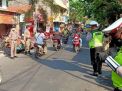 Polsek Asemrowo Gelar Operasi Penertiban Masker Bareng Satpol PP & Koramil di Depan Mako