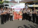 Kapolres Tanjung Perak Berangkatkan Bantuan Sembako Untuk Korban Banjir