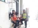 Babinkamtibmas Ujung Sambang Tomas, Titip Pesan Jaga Kerukunan