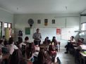 Kunjungi Sekolah, Babinkamtibmas Perak Barat Berikan Penyuluhan Kenakalan Remaja
