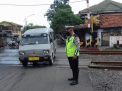 Polsek Asemrowo Gelar Pengaturan Pagi, Cegah Kemacetan