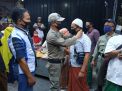 Polsek Semampir Bareng Satpol PP Laksanakan Operasi Maske di Wisata Religi Ampel