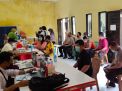 Kapolsek Krembangan Bersama Anggota Ikuti Vaksinasi Covid-19 di Aula Mako