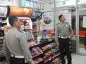 Unit Lantas Polsek Kenjeran Gelar Patroli Malam di Mini Market
