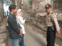 Babinkamtibmas Bongkaran Berikan Himbauan Kamtibmas Ke Pengunjung Jalan Gula