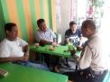 Babinkamtibmas Perak Timur Sampaikan Jaga Kerukunan Ke Warga Tambak Gringsing Baru