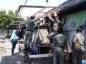Polsek Kenjeran Kawal Penertiban Lapak PKL