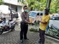 Babinkamtibmas Bongkaran Sosialisasikan SPKT Door To DoorKepada Warga Jalan Coklat