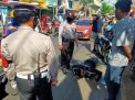 Polsek Asemrowo Lakukan Operasi Penertiban Masker di Jalan Depan Mako
