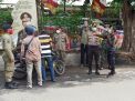 Kapolsek Asemrowo Bersama Satpol PP & Linmas Lakukan Operasi Penertiban Masker, Stop Penyebaran Covid-19