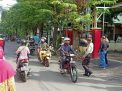 Polsek Asemrowo Laksanakan Operasi Masker di Jalan Asem Raya Depan Kantor Kecamatan Bareng Satpol PP