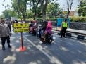 Gelar Operasi Masker, Polsek Semampir Bareng Instans Samping Sasar Pengendara di Jalan Nyamplungan