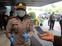 Kunjungi Stasiun Kereta Api, Kapolres Tanjung Perak Pantau Social Distancing di Ruang Tunggu