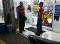 Babinkamtibmas Genting Kalianak Patroli Mini Market, Sampaikan Waspada 3 C