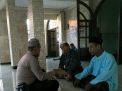 Panit Binmas Polsek Asemrowo Titip Pesan Waspada Hoax Ke Tomas
