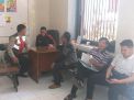 Babinkamtibmas Bongkaran Sosialisasikan SPKT Door To Door Ke Anggota Linmas