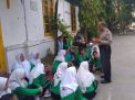 Panit Binmas Polsek Semampir Sampaikan Pesan Rajin Belajar Dalam Rabu Narsis