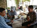 Babinkamtibmas Takal Kedinding Sosialisasi SPKT Door To Door Ke Tomas