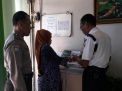 Babinkamtibmas Sidotopo Wetan Patroli Perkantoran, Titip Pesan Waspada 3C