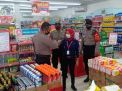 Patroli di Mini Market, Personil Polsek Krembangan Titip Pesan Waspada Pencurian
