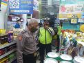 Polsek Asemrowo Patroli Mini Market, Sampaikan Waspada Pencurian