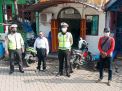 Beri Pelayanan Masyarakat, Polsek Asemrowo Amankan Kebaktian Minggu di Dua Gereja