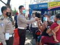Polsek Semampir Gelar Operasi Masker di Pasar Surya Jalan Nambangan Bareng Linmas & Dishub