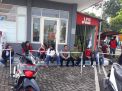 Polsek Kenjeran Kawal Rombongan Buruh